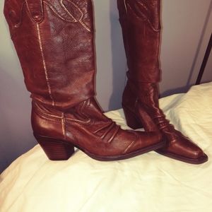 Very volatile cowgirl boots sz 8.5